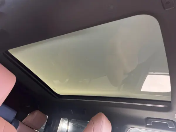 Lexus GX550 Version L 4WD Panorama Roof Mark Levinson Side Steps Genuine 14-inch Navigation 360-Degree Camera Brown & Black Leather Seats Genuine 22-inch AW Triple LED Headlights Digital Mirror Collision Mitigation Radar Cruise 7-Seater Power Seats (Graphite Black Glass Flake) — photo 7