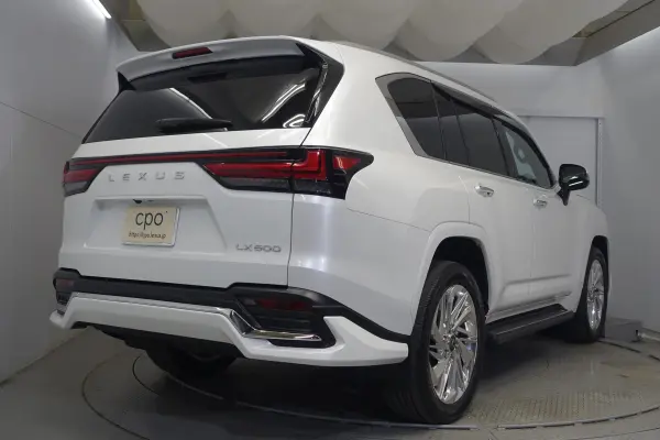 2023 Lexus Lx — photo 2