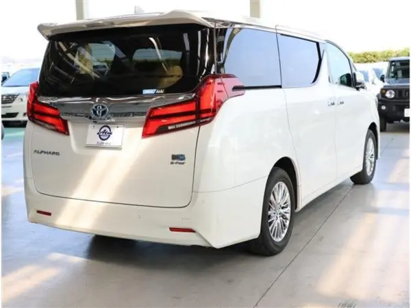 Toyota Alphard Hybrid 2.5 G F Package E-Four 4WD SR BSM D Mirror Rear Seat M Leather (Pearl) — photo 8