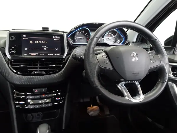 2018 Peugeot 2008 — photo 7 | Tuminion Kenya