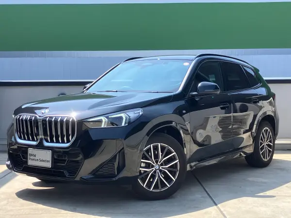 BMW X1 sDrive18i M Sport DCT Black Sapphire