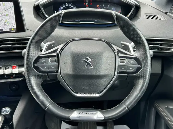 2021 Peugeot 5008 — photo 3