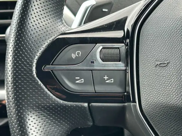 Peugeot 5008 GT Line BlueHDi Diesel Turbo — photo 7