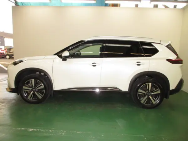 2023 Nissan Xtrail — photo 3