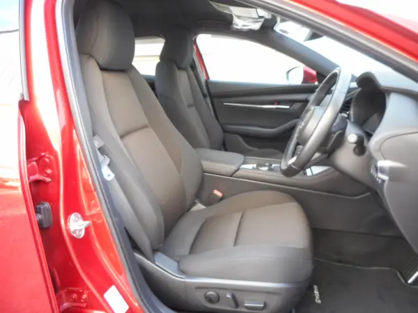 Mazda Mazda3 Fastback 2.0 20S Proactive Touring Selection — photo 7