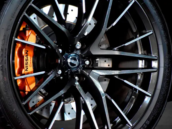 2020 Nissan Gt-r — photo 3