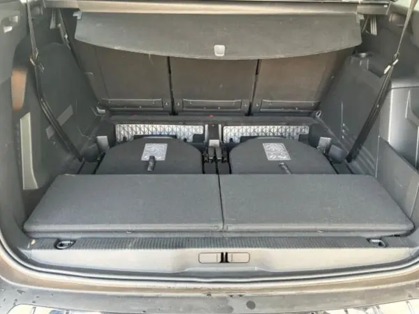 Peugeot 5008 GT BlueHDi Diesel Turbo Certified Used Car 3-Row 7-Seater 2.0 Diesel Turbo 8-Speed AT Sunroof Navi/TV ETC Heated Memory Power Seats Active Cruise Control Backup Camera Auto High Beam LED Power Tailgate (Pearl White) — photo 9