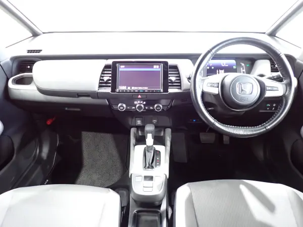 2021 Honda Fit — photo 9 | Tuminion Kenya