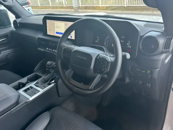 2025 Land Cruiser 250 — photo 2