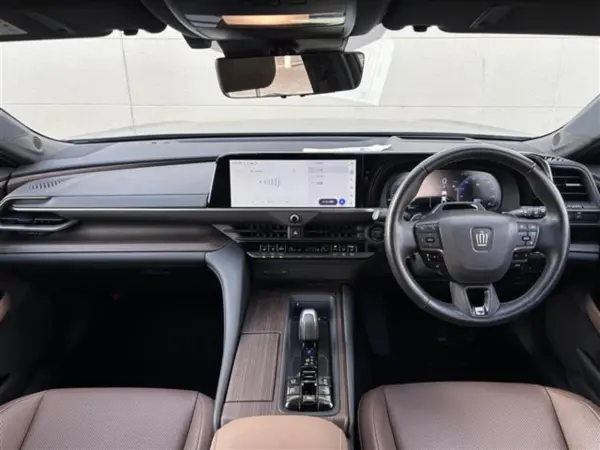 2024 Toyota Crown — photo 2