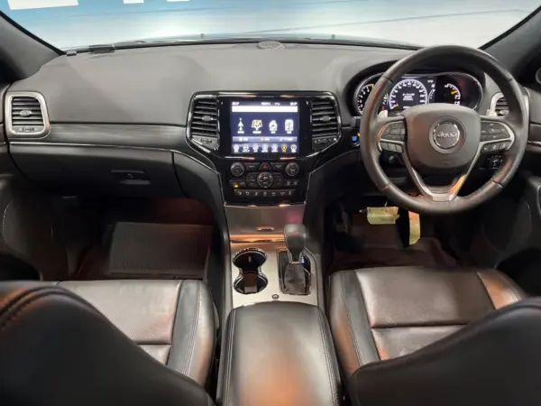 2021 Jeep Grand Cherokee — photo 2