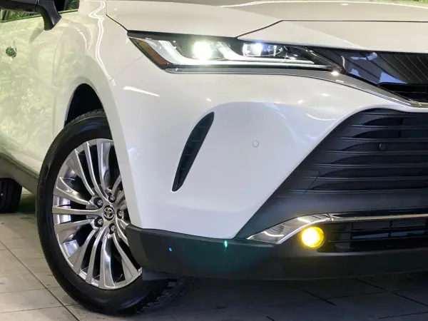 Toyota Harrier 2.0 Z Leather Package Panoramic Roof Navigation Camera Safety Sense Radar Cruise Control Digital Inner Mirror BSM LED Headlights Auto High Beam HUD — photo 8