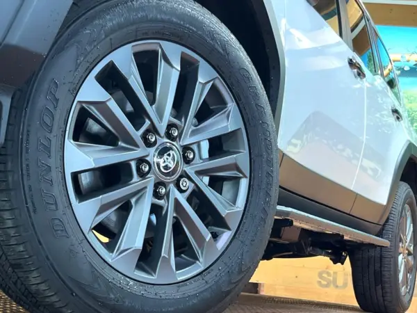 Toyota Land Cruiser 250 2.8 ZX Diesel Turbo 4WD Non-Smoking Sunroof Genuine 12.3-inch Navigation JBL Surround Camera Radar Cruise Digital Mirror Steering Heater Brown Leather Ventilation LED Head & Fog Genuine 18-inch AW Power Back Door (Platinum White Pearl Mica) — photo 8
