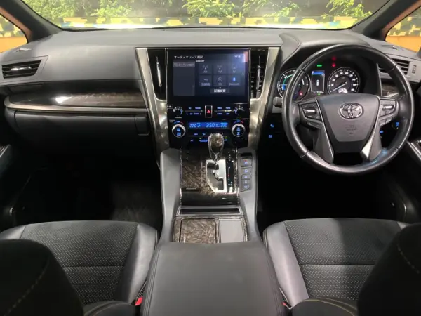 2022 Toyota Alphard — photo 2 | Tuminion Kenya