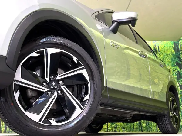 Mitsubishi Eclipse Cross PHEV 2.4 G 4WD — photo 9