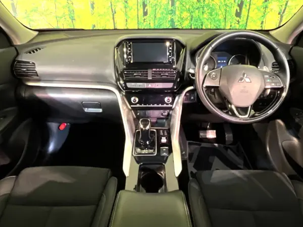 2022 Mitsubishi Eclipse Cross — photo 2