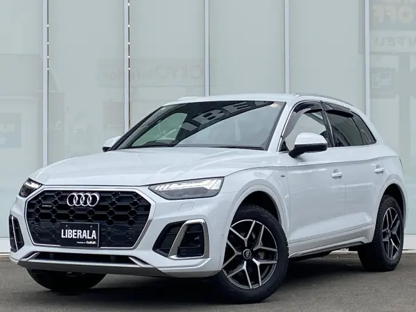 Audi Q5 40 TDI Quattro S Line Diesel Turbo 4WD Matrix LED Headlights Genuine Navigation Apple CarPlay Android Auto USB Bluetooth BSM Lane Keep Assist 360° Camera Drive Recorder ETC Black Semi-Leather Seats (Glacier White Metallic) — photo 9