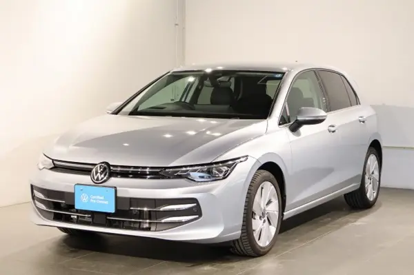 2025 Volkswagen Golf — photo 2