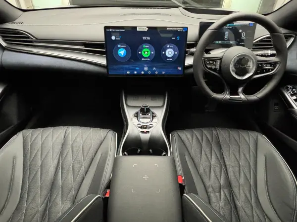 2025 Byd Seal — photo 3