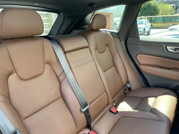 Volvo XC60 B5 AWD Momentum 4WD Certified Used Car Panoramic Roof Brown Leather Seat Genuine 9-inch Navigation 360° View Camera Seat Heater Adaptive Cruise Control Collision Mitigation Brake Power Back Door Power Seat 18-inch Aluminum (Pine Gray Metallic) — photo 8