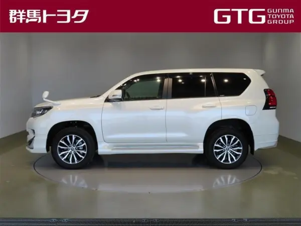 2020 Toyota Landcruiser Prado — photo 2