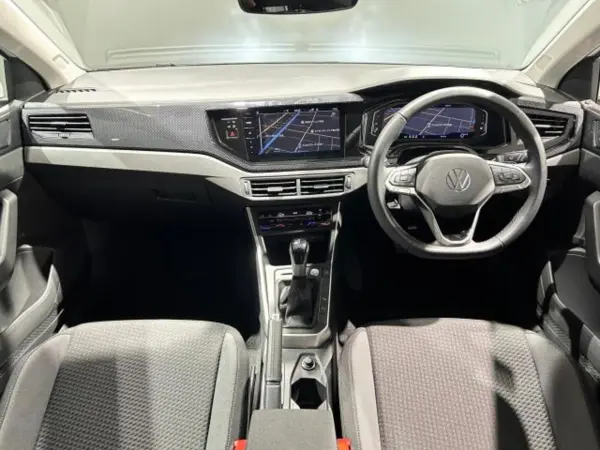 Volkswagen Polo TSI Active Certified Used Car Non-Smoker One Owner (Pure White) — photo 7