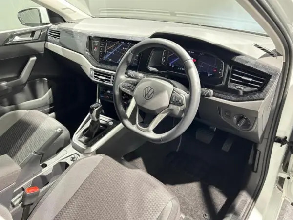 Volkswagen Polo TSI Active Certified Used Car Non-Smoker One Owner (Pure White) — photo 9