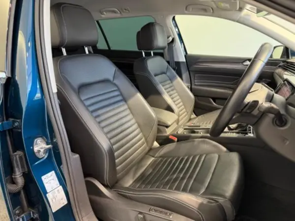 Volkswagen Passat Variant TDI Elegance Advance Diesel Turbo — photo 8