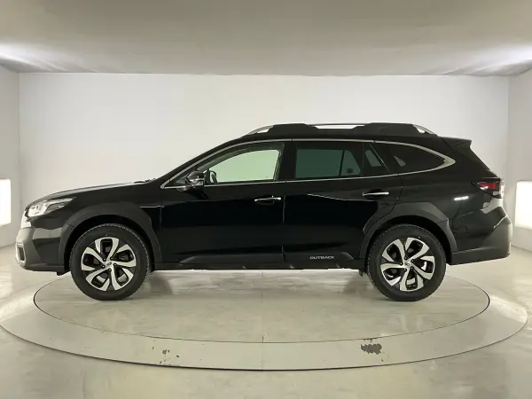 2022 Subaru Legacy Outback — photo 3