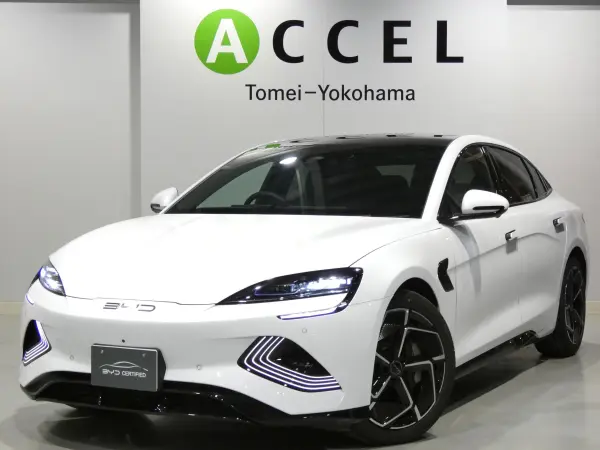 BYD Seal AWD LFP 82kW Battery ACC Nappa Leather Seats V2H Rotating 15.6-inch Display Head-up Display Seat Heaters Ventilation (Aurora White) — thumbnail 1