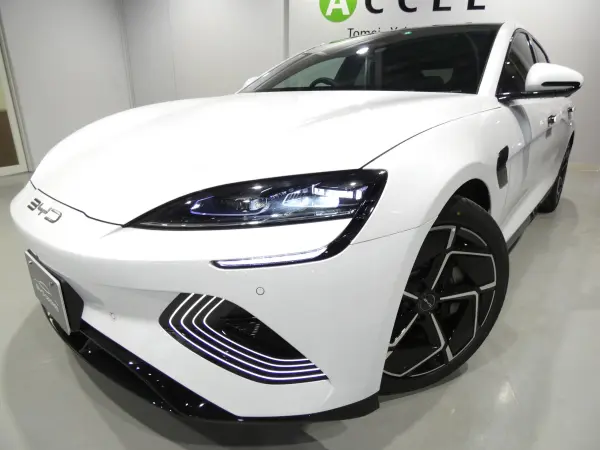 BYD Seal AWD LFP 82kW Battery ACC Nappa Leather Seats V2H Rotating 15.6-inch Display Head-up Display Seat Heaters Ventilation (Aurora White) — photo 8