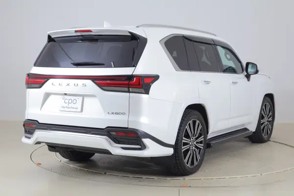 2023 Lexus Lx — photo 2