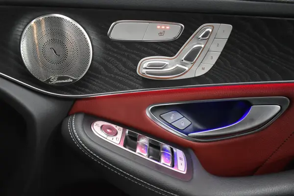 2021 Mercedes-benz Glc — photo 8 | Tuminion Kenya