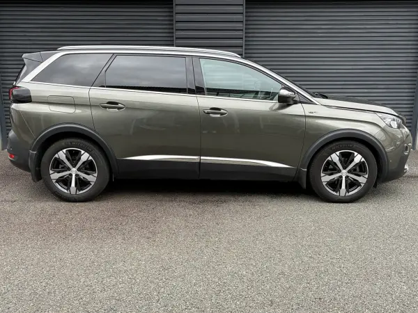 2018 Peugeot 5008 — photo 3 | Tuminion Kenya