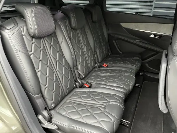 2018 Peugeot 5008 — photo 8 | Tuminion Kenya