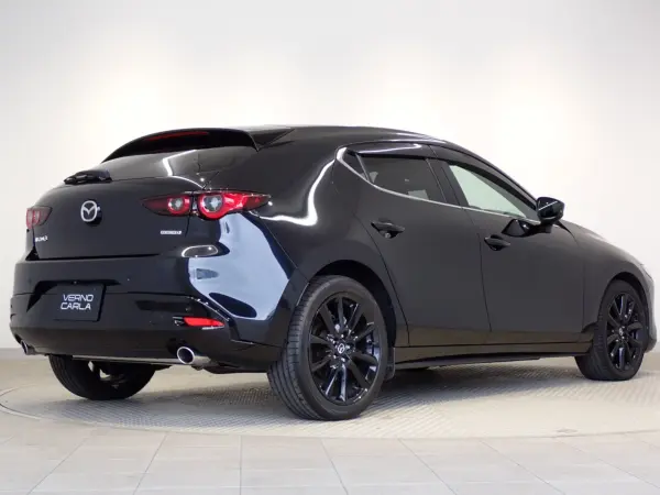 2022 Mazda 3 Fastback — photo 2 | Tuminion Kenya