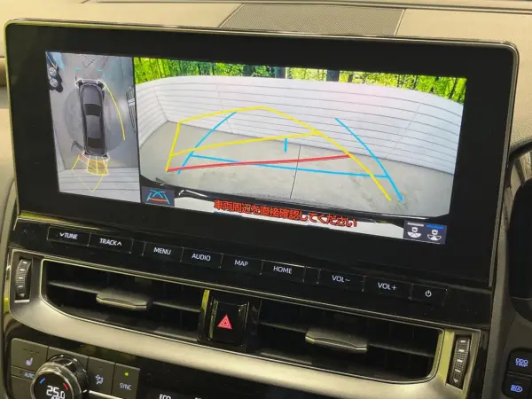 2022 Toyota Crown — photo 3