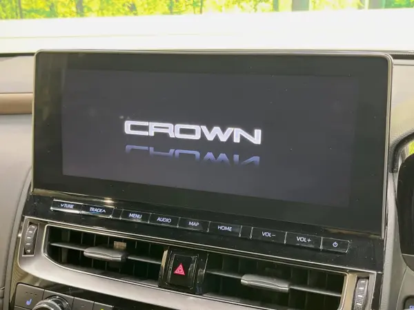 Toyota Crown Hybrid 2.5 S Elegance Style III Late Safety Package Plus Safety Sense Non-Smoker All Door Easy Closer Dual Zone Auto AC 12.3 Navi Power Seat Seat Heater Steering Heater BSM (Precious Black Pearl) — photo 7