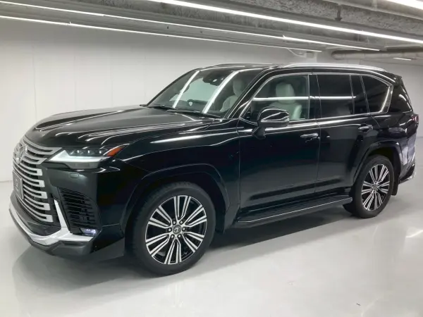 Lexus LX600 4WD — thumbnail 1