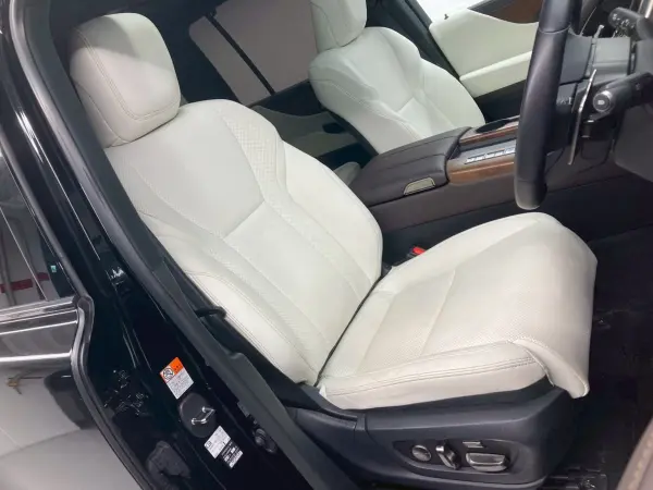 2023 Lexus Lx — photo 3