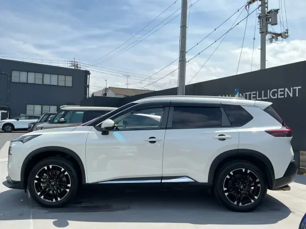 2023 Nissan Xtrail — photo 3