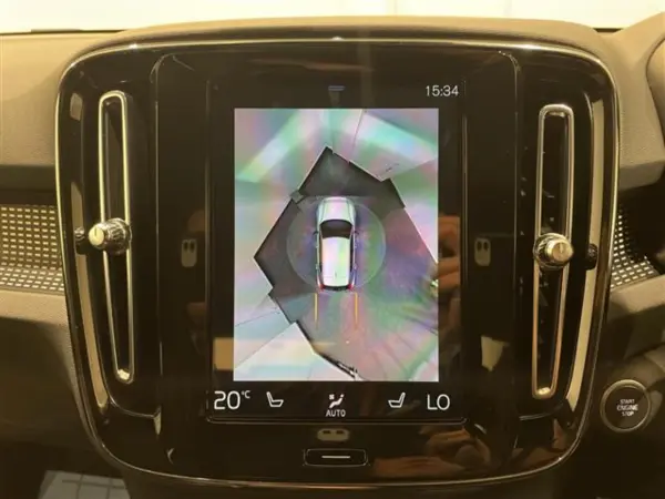 2021 Volvo Xc40 — photo 2 | Tuminion Kenya