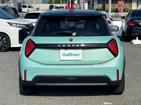 2024 Mini Cooper — photo 9 | Tuminion Kenya