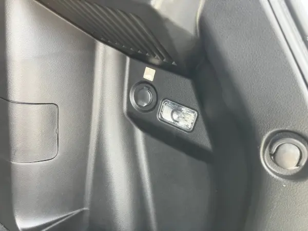 Suzuki Escudo 1.5 4WD with Interior Mirror Dashcam and ETC (Cool White Pearl) — photo 8