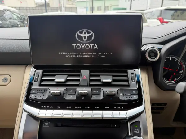 Toyota Land Cruiser 300 3.5 ZX 4WD — photo 8