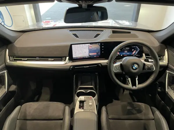 2025 Bmw X1 — photo 2