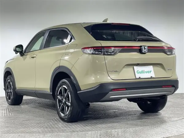 2023 Honda Vezel — photo 7 | Tuminion Kenya
