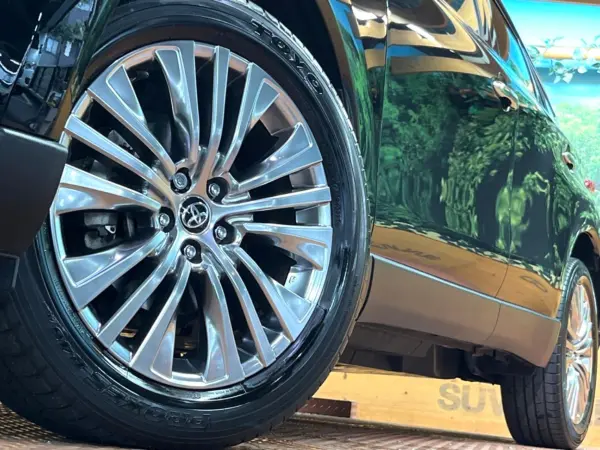 2023 Toyota Harrier — photo 9 | Tuminion Kenya