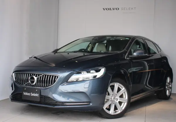 Volvo V40 T3 Classic Edition (Denim Blue Metallic) — thumbnail 1