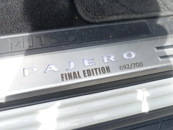 2019 Mitsubishi Pajero — photo 2